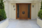 8. Купить квартиру в Афинах.